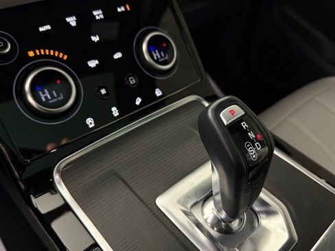 Used 2022 Land Rover Range Rover Evoque S image 14