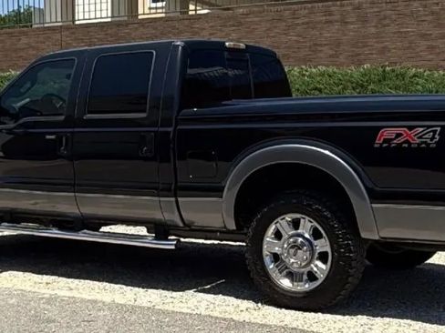 Used 2012 Ford F250 Lariat w/ Lariat Ultimate Pkg AWD/4WD image 3