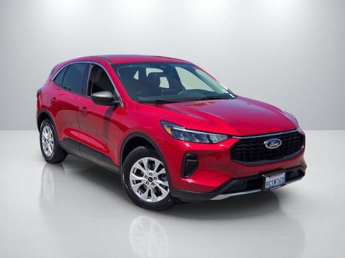 Used 2023 Ford Escape Active FWD image 1