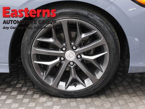 Used 2022 Honda Civic Touring image 31