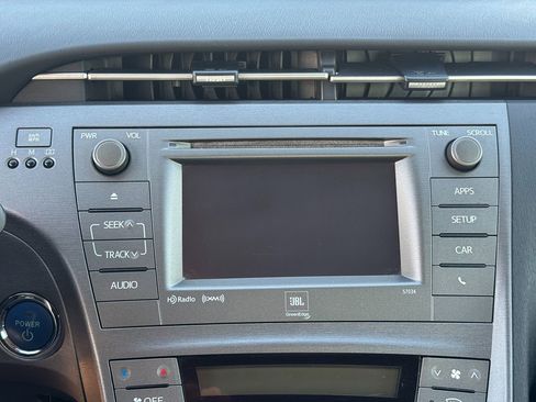 Used 2015 Toyota Prius Five image 42