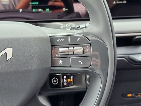 New 2026 Kia EV9 Wind AWD/4WD image 25