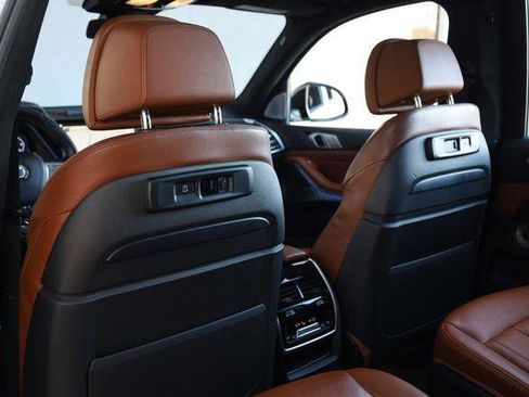 Used 2021 BMW ALPINA XB7 image 20