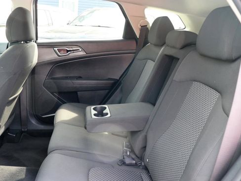 Used 2024 Kia Sportage LX image 21