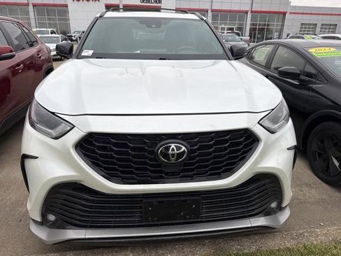 Certified 2022 Toyota Highlander XSE image 14