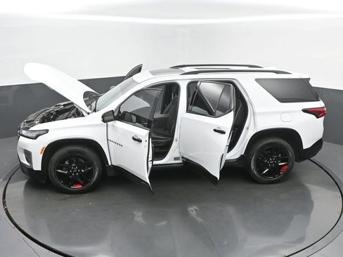 Used 2023 Chevrolet Traverse Premier w/ Redline Edition image 65