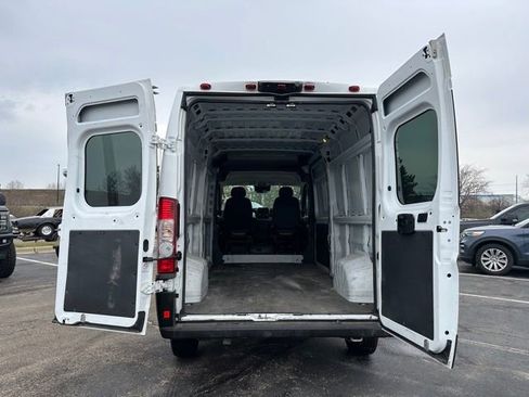 Used 2023 RAM ProMaster 2500 FWD image 8