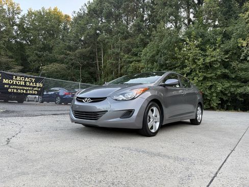 Used 2013 Hyundai Elantra GLS image 30