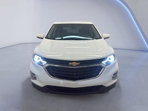 Used 2020 Chevrolet Equinox LT w/ Driver Convenience Package image 2