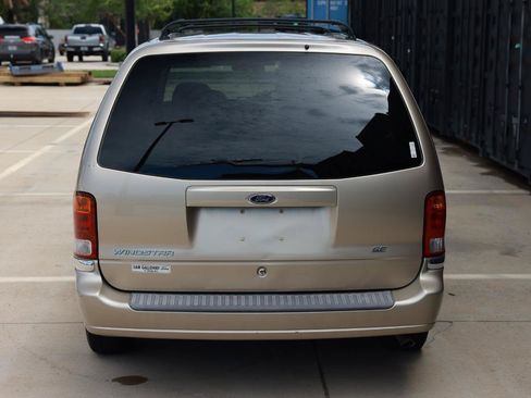 Used 1999 Ford Windstar SE FWD image 9