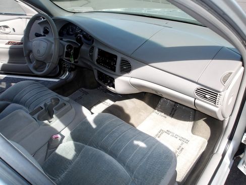 Used 2005 Buick Century Custom image 12