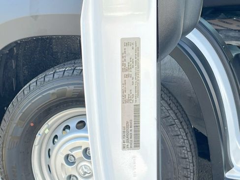 New 2026 RAM ProMaster 2500 w/ Convenience Group FWD image 27
