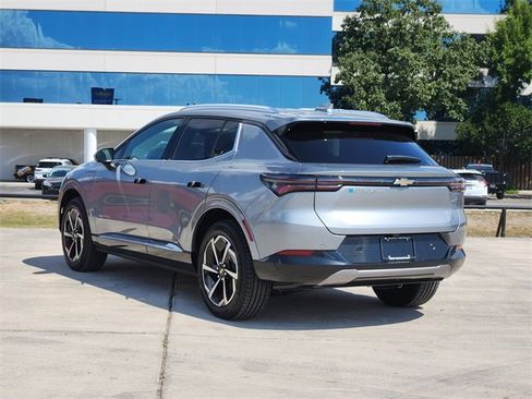 New 2025 Chevrolet Equinox EV LT image 3