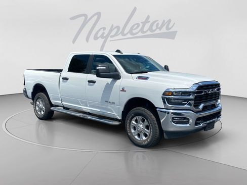 Used 2026 RAM 2500 Big Horn AWD/4WD image 8