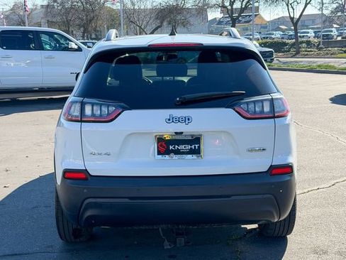 Used 2020 Jeep Cherokee Latitude Plus w/ Cold Weather Group image 9