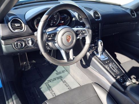 Certified 2025 Porsche 718 Boxster w/ Premium Package image 4