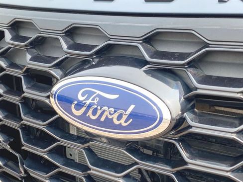 Used 2025 Ford Explorer ST AWD/4WD image 31