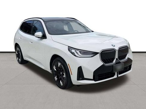 Used 2026 BMW X3 xDrive30i w/ M Sport Package AWD/4WD image 3