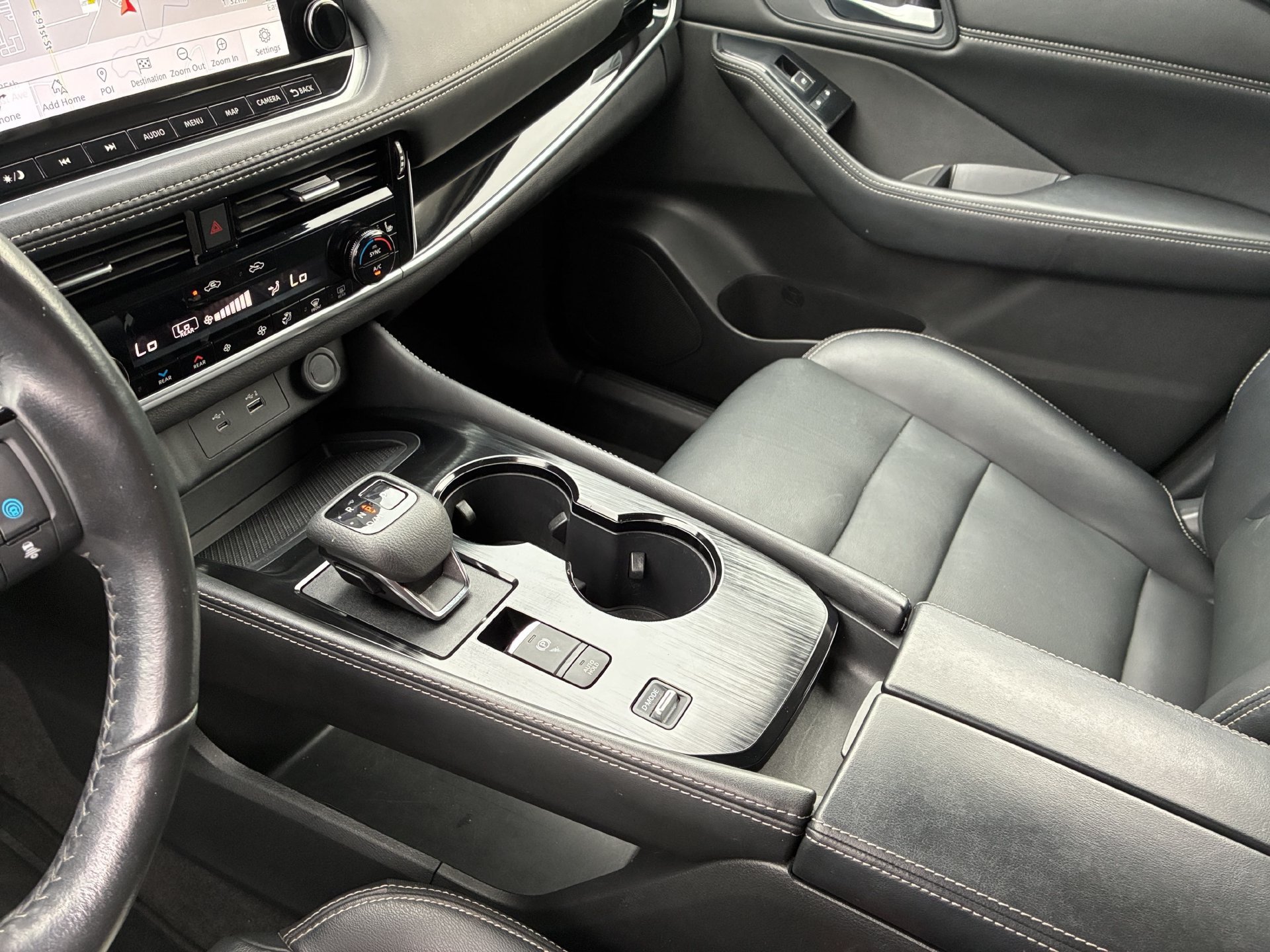 Used 2023 Nissan Rogue SL w/ SL Premium Package FWD image 25