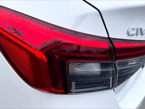 Used 2024 Honda Civic Touring image 28