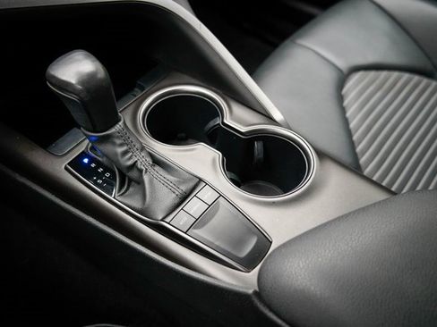 Used 2023 Toyota Camry SE image 30