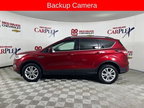 Used 2017 Ford Escape SE w/ Equipment Group 201A AWD/4WD image 4