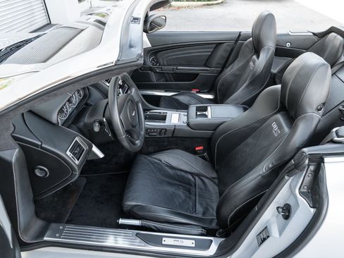Used 2010 Aston Martin DBS Volante image 24