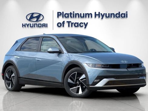 New 2026 Hyundai Ioniq 5 SEL RWD image 2