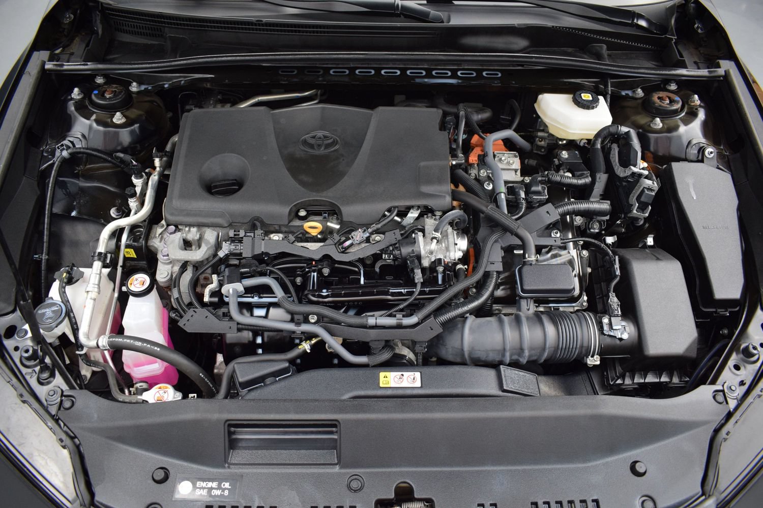 Used 2025 Toyota Camry SE FWD image 9