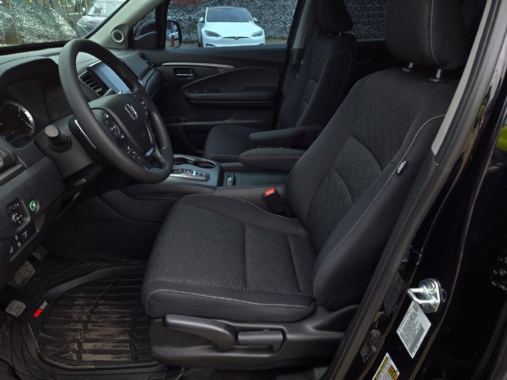 Used 2021 Honda Ridgeline Sport image 17