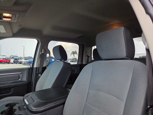 Used 2021 RAM 1500 Classic SLT AWD/4WD image 26