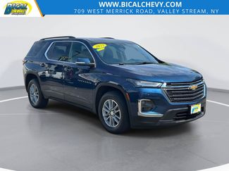 Used 2023 Chevrolet Traverse LT FWD video 1