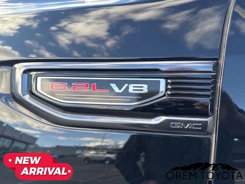 Used 2024 GMC Sierra 1500 AT4 w/ Technology Package image 18