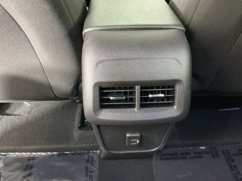 Used 2024 Chevrolet Equinox LS w/ LS Convenience Package AWD/4WD image 24