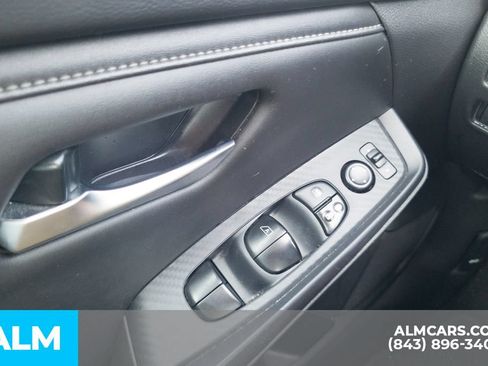 Used 2024 Nissan Sentra SV FWD image 16