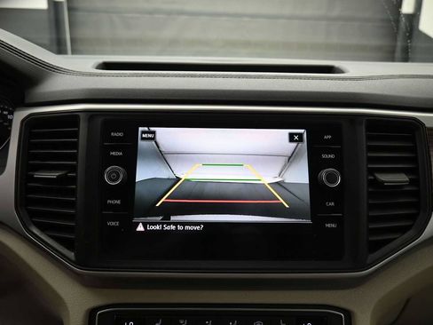 Used 2021 Volkswagen Atlas SE w/ Panoramic Sunroof Package AWD/4WD image 8