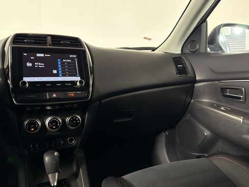 Used 2024 Mitsubishi Outlander Sport AWD image 27