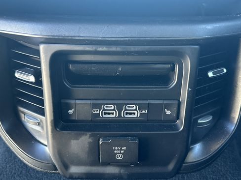 Used 2025 RAM 1500 Laramie image 24