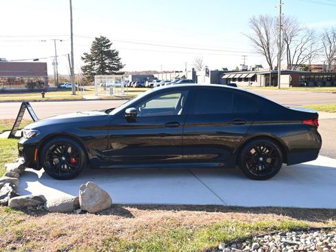 Used 2022 BMW M550i xDrive w/ Premium Package image 8