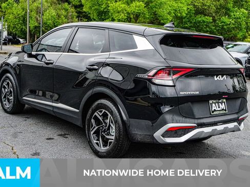 Used 2025 Kia Sportage LX FWD image 5