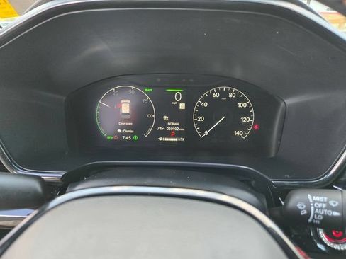 Used 2025 Honda CR-V Sport Touring image 17
