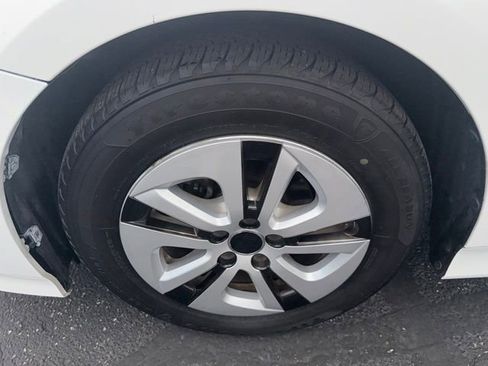 Used 2016 Toyota Prius Two FWD image 26