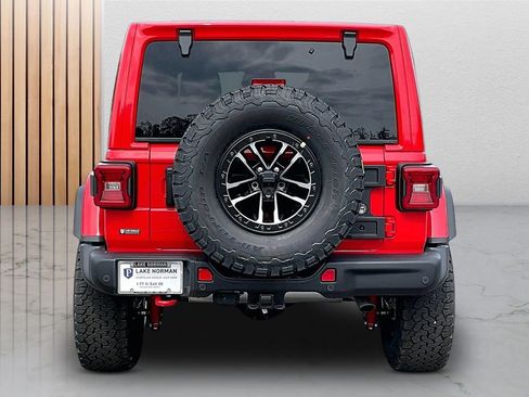 New 2026 Jeep Wrangler Unlimited Rubicon AWD/4WD image 8