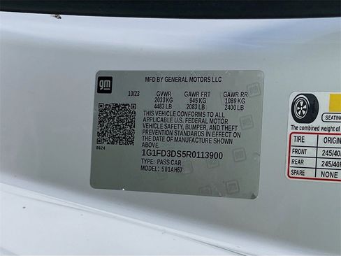 Used 2024 Chevrolet Camaro LT w/ RS Package image 32