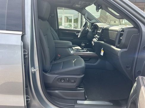 New 2026 GMC Sierra 1500 SLT w/ SLT Premium Package AWD/4WD image 16