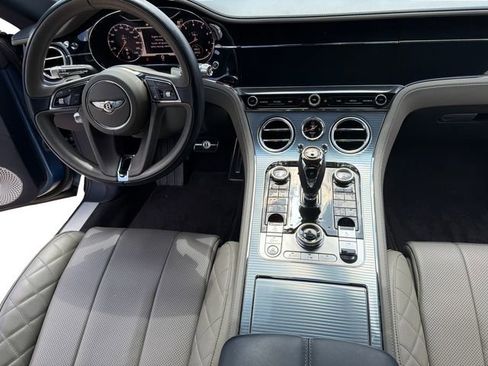 Used 2020 Bentley Continental GT V8 image 31