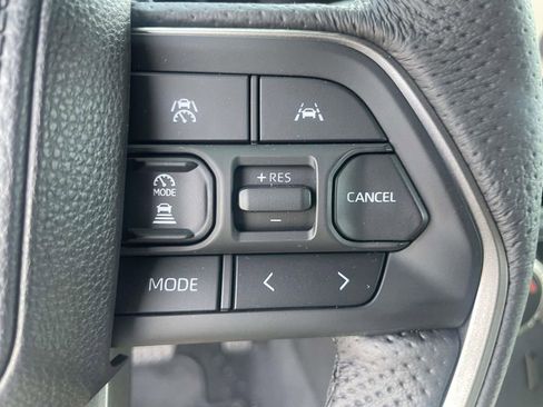 New 2025 Toyota Tacoma TRD Off-Road AWD/4WD image 18