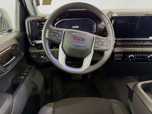 Used 2024 GMC Sierra 1500 Elevation AWD/4WD image 19