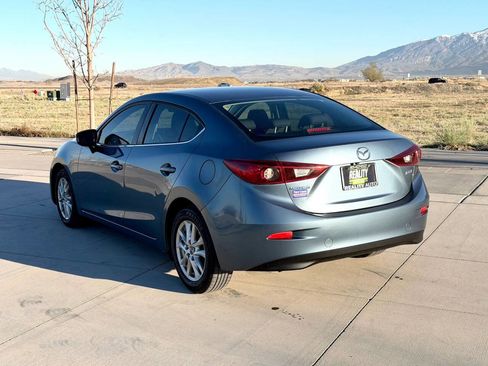 Used 2016 MAZDA MAZDA3 i Sport w/ Preferred Equipment Package image 8