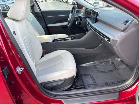 Certified 2025 Hyundai Sonata SEL image 15